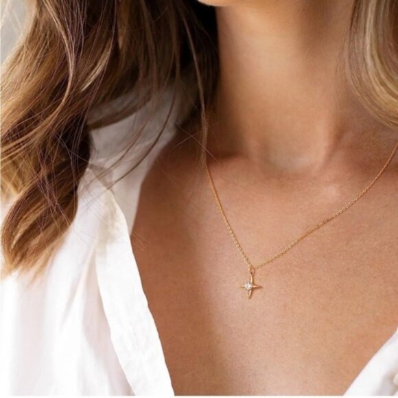 Gold 14k Gold Plated Cubic Zirconia Star Pendant Necklace - Picture 3 of 4